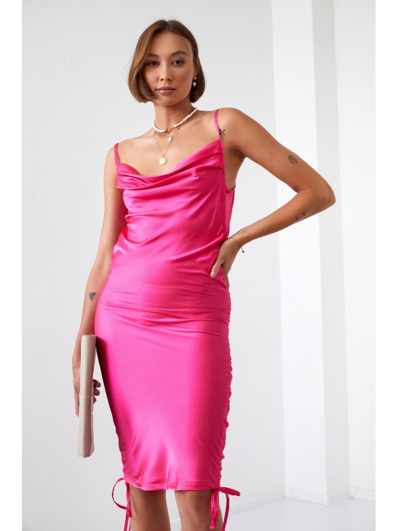 Fitted dress with ruffles, pink FG643 - Online store - Boutique